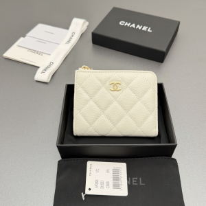 Chanel CC Zip Around Wallet White quilted Caviar leather Chanel CC Zip Around Wallet White quilted Caviar leather